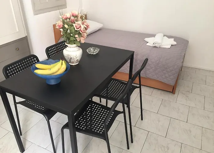 펜션 Casa Plakes 에르무폴리